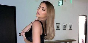 Kylie Jenner Muestra Su Cuerpazo En Un Bikini Nude Tejido Y Posando En