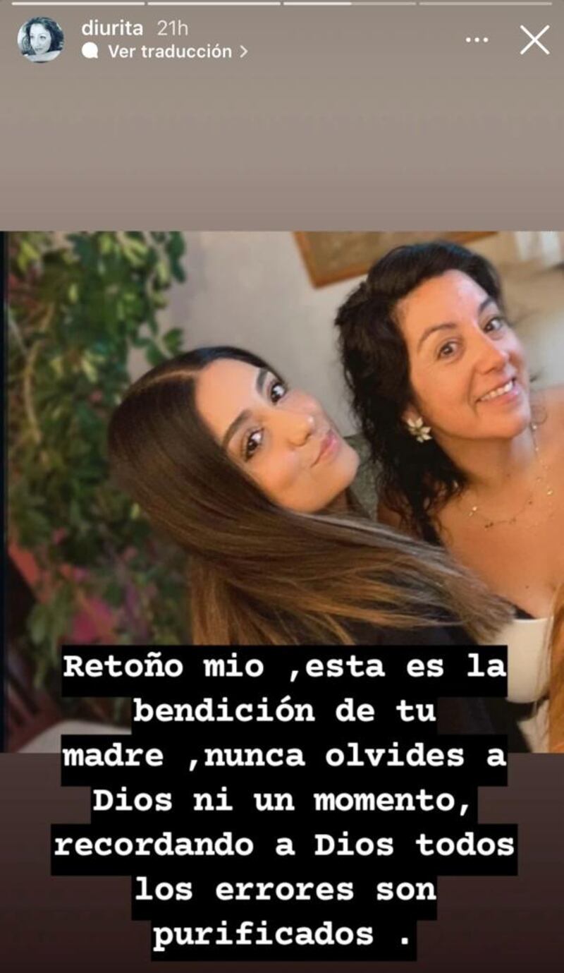 Storie mamá de Anahí