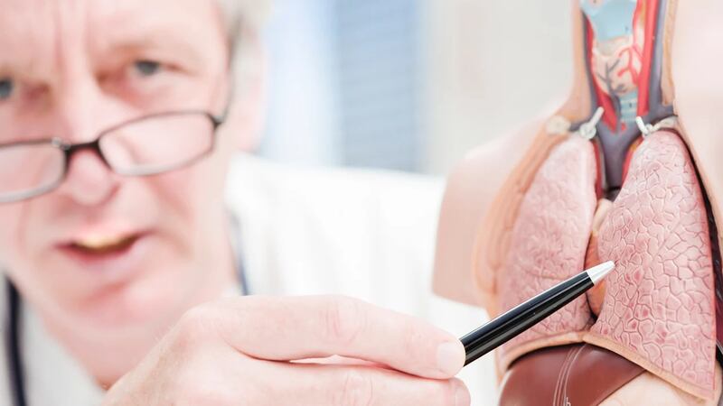 Varios pacientes cáncer de pulmón participaron en el ensayo clínico.