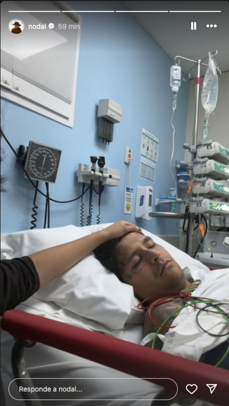 Christian Nodal fue hospitalizado de emergencia