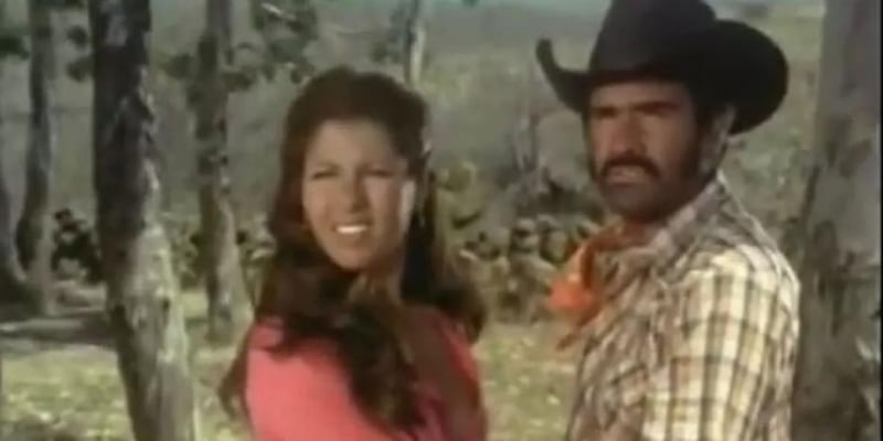 Patricia Rivera hizo una película con Vicente Fernández.