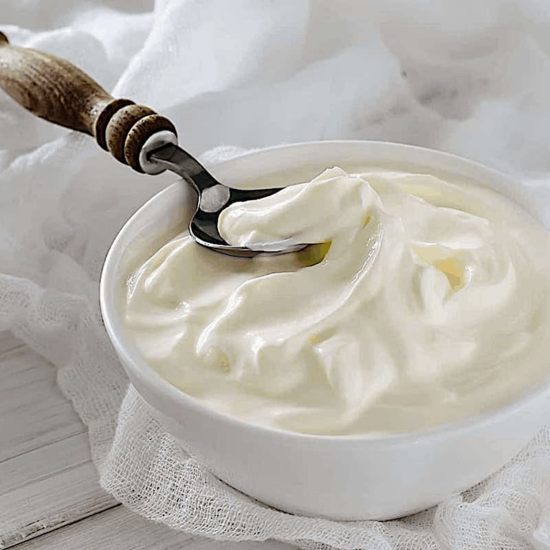 El yogurt es un excelente acompañante de las frutas | Foto: Referencial