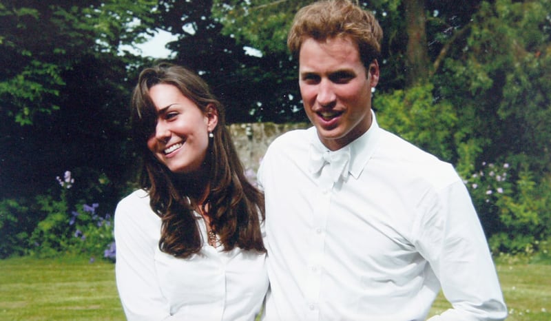 Kate Middleton y el Príncipe William se conocieron jóvenes.