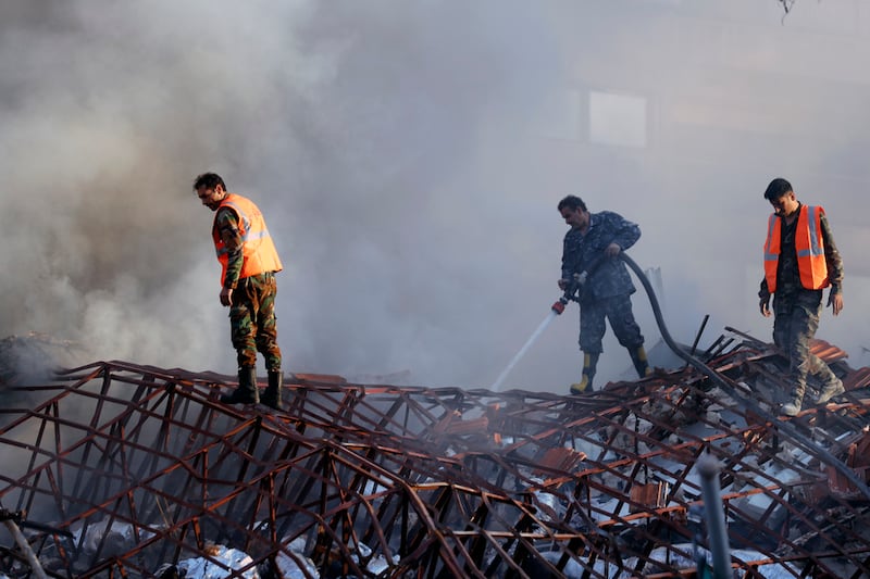 Ataque edificio consular de Irán en Damasco.