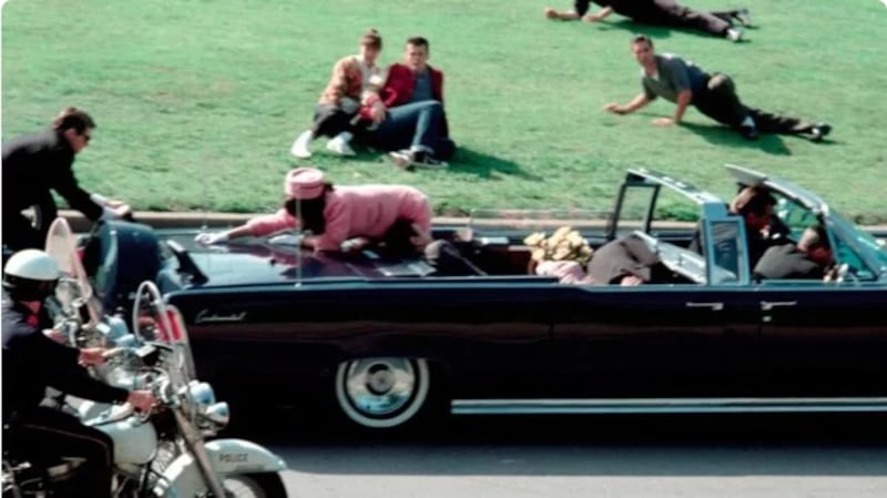 Remasterizan el video del asesinato de John F. Kennedy revelando detalles escalofriantes