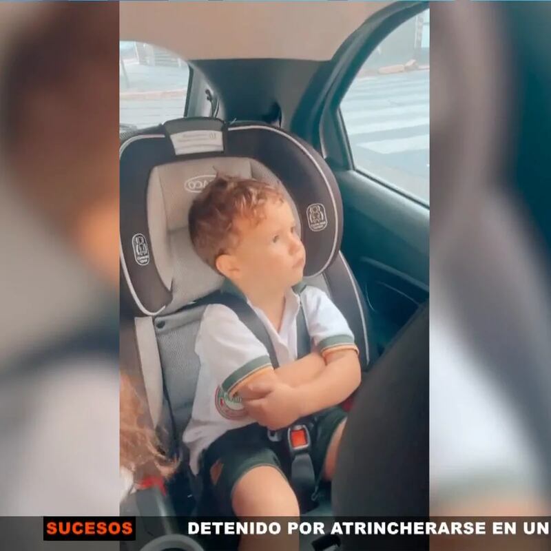 Al niño no le encanta la canción